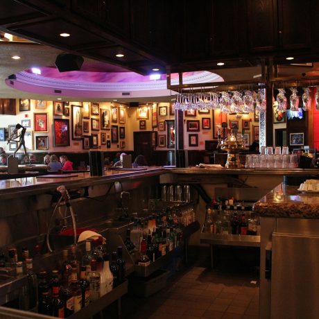 hard-rock-cafe-282006_1920